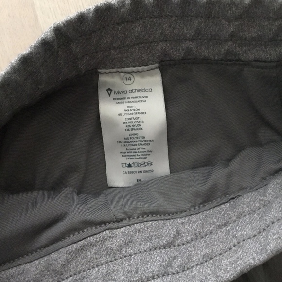 Ivivva Dance Studio Comfy Grey Pants *with Flaw - Picture 4 of 6